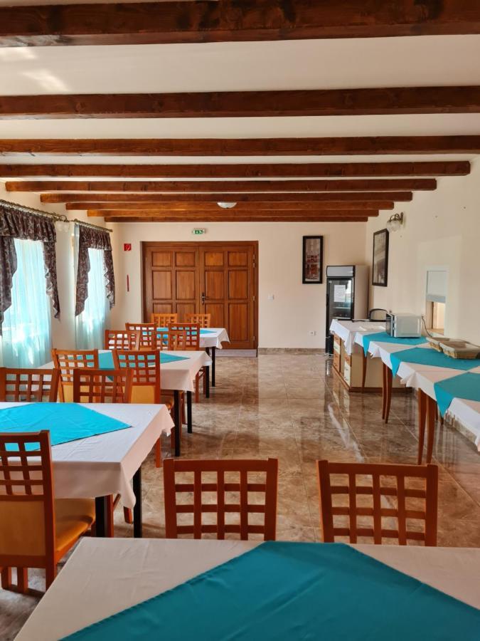 Toroes Panzio Bed & Breakfast Szabolcs Exterior photo